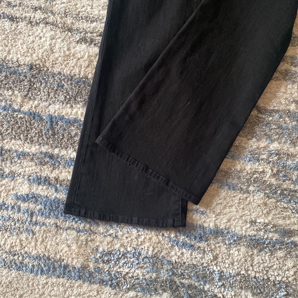 7 for All Mankind Denim - Picture 3 of 8